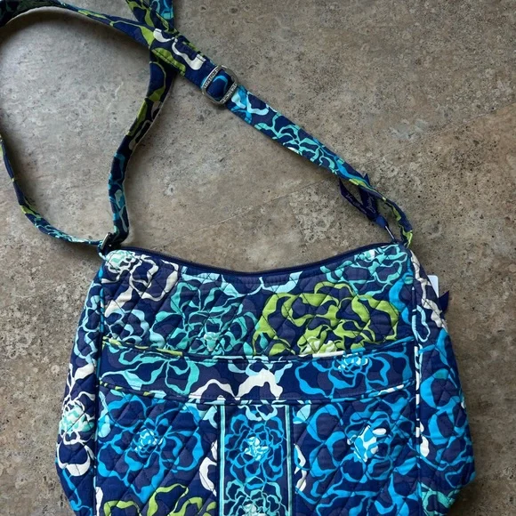 Vera Bradley Floral Blue and Green Women's Bag - Picture 2 of 3